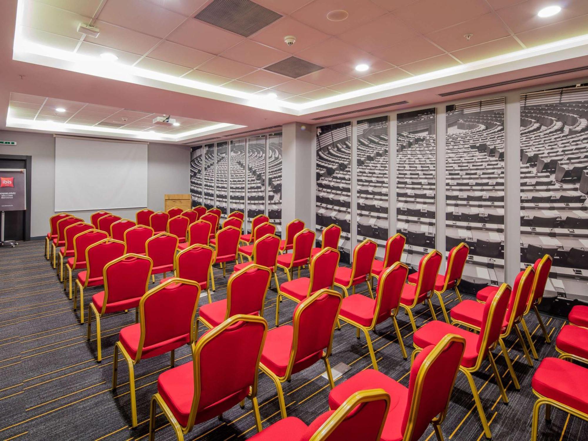 Hotel Ibis Istanbul West Exterior foto