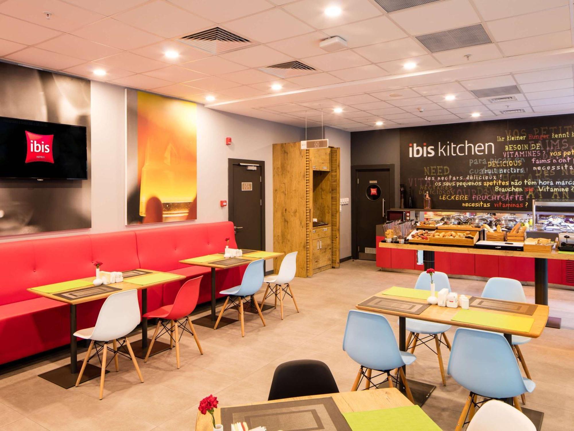Hotel Ibis Istanbul West Exterior foto