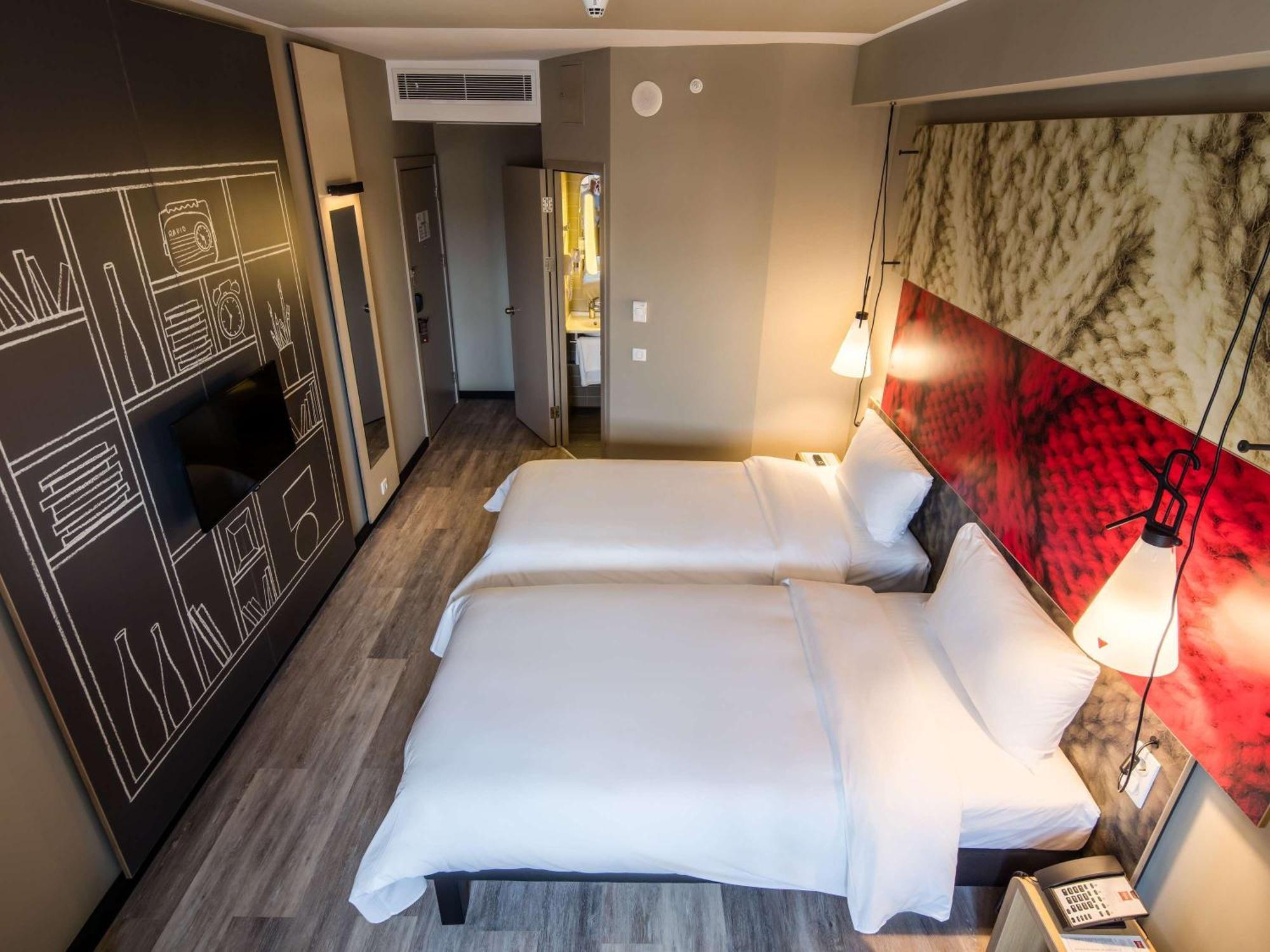 Hotel Ibis Istanbul West Exterior foto